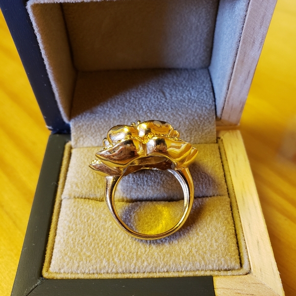 GOLD PLATED, FLOWER RING, SIZE 6, PAVE CRYSTAL - Picture 5 of 10